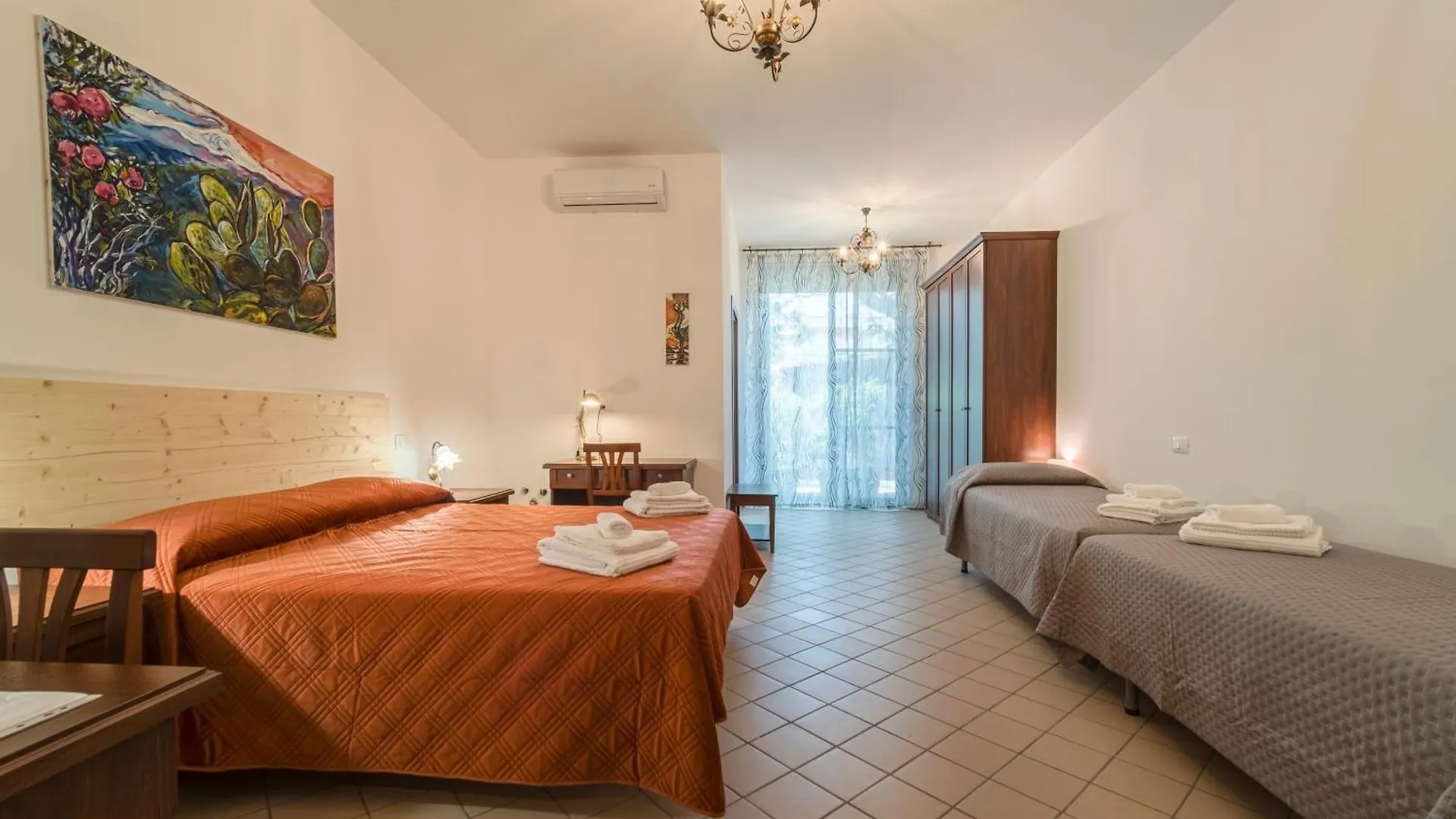 Il Vivaio Bed And Breakfast Santa Teresa Di Riva Italy
